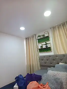 sasi luna online show from 02/09/26, 01:53