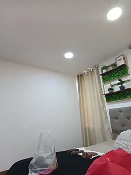 sasi luna online show from 03/06/26, 02:23