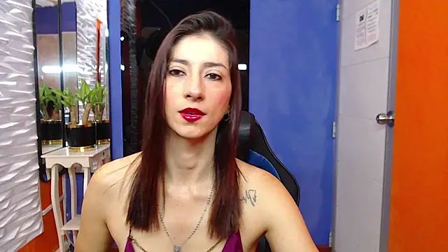 Snapshot of aitana_ag chatting on 02/27/25, 12:34 aitana ag online show from 02/27/25, 12:34