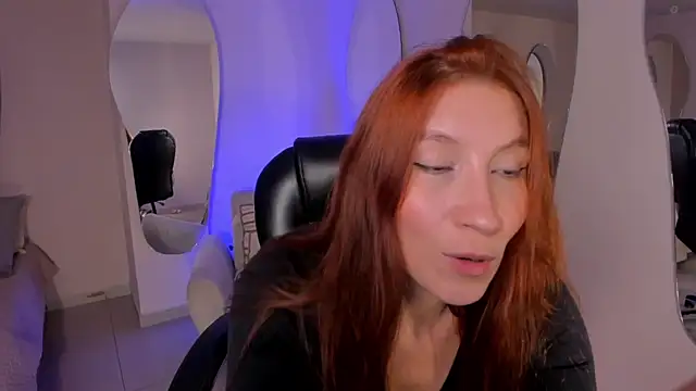 Snapshot of MiaFarrell_ chatting on 05/19/26, 05:53 MiaFarrell online show from 05/19/26, 05:53