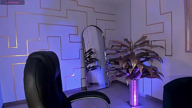 MiaFarrell  online show from 11/19/25, 06:19