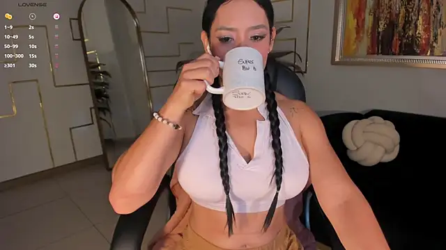 Snapshot of IsabelBornner chatting on 02/27/26, 07:03 IsabelBornner online show from 02/27/26, 07:03