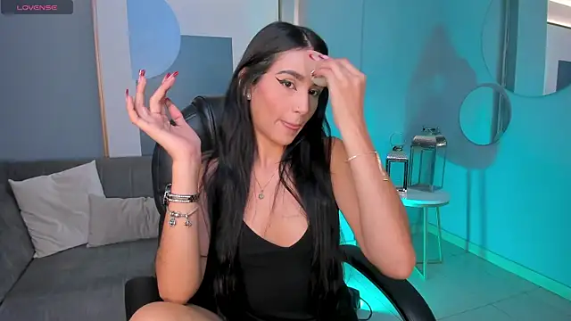 BellaCarteer  online show from 12/18/25, 12:42