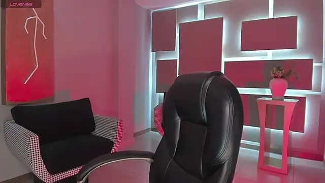 BellaCarteer  online show from 11/28/25, 12:05