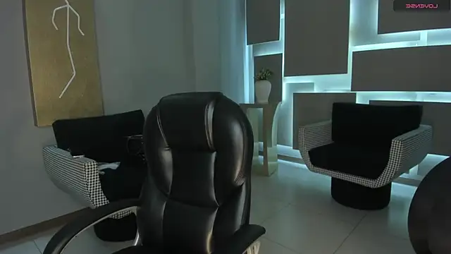 BellaCarteer  online show from 11/19/25, 07:36