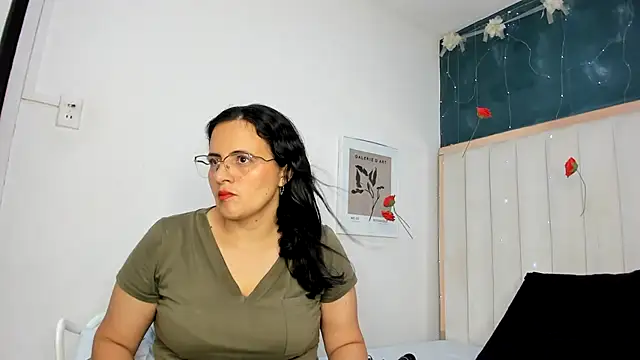 africa holmes online show from 05/27/26, 02:41
