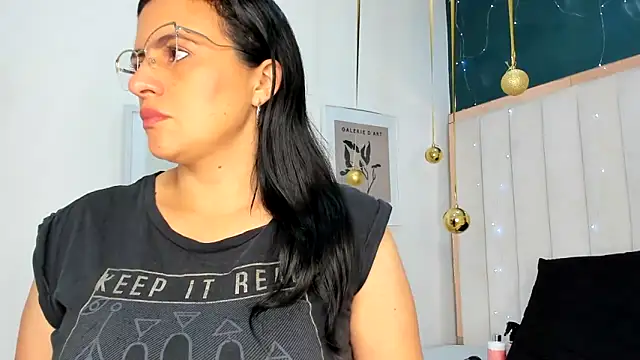 africa holmes online show from 12/03/25, 02:23