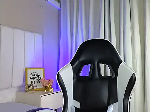 africa holmes online show from 03/21/26, 02:24