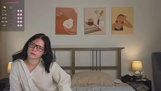 Snapshot of webstars_ chatting on 01/10/25, 01:20 webstars online show from 01/10/25, 01:20