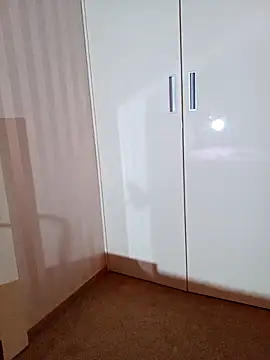 Snapshot of Robvin16 chatting on 11/16/25, 06:12 Robvin16 online show from 11/16/25, 06:12