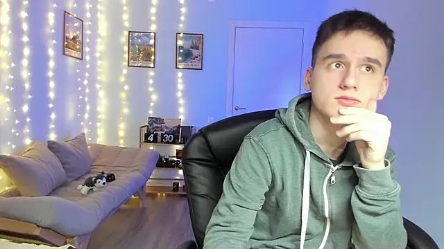 Snapshot of Scooby_k chatting on 01/05/25, 05:20 Scooby k online show from 01/05/25, 05:20