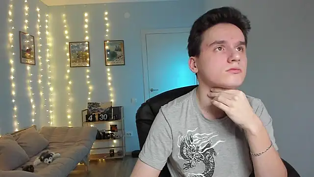 Snapshot of Scooby_k chatting on 12/25/24, 03:40 Scooby k online show from 12/25/24, 03:40