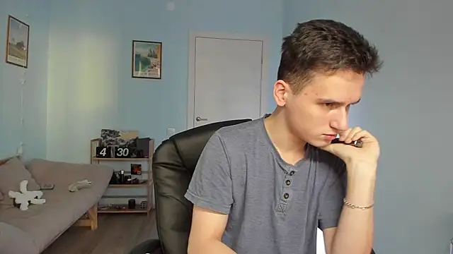 Snapshot of Scooby_k chatting on 01/17/25, 07:51 Scooby k online show from 01/17/25, 07:51