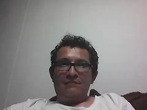 Bombi22 online show from 09/10/25, 03:27