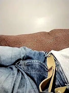 Bombi22 online show from 02/21/25, 05:24