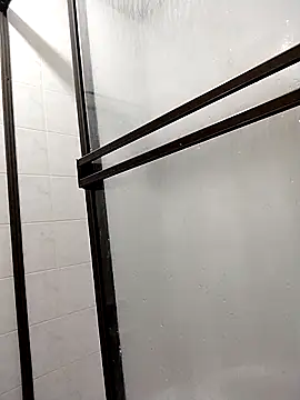 Bombi22 online show from 09/11/25, 11:43