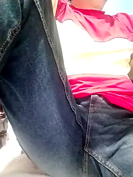 Bombi22 online show from 03/09/25, 05:00