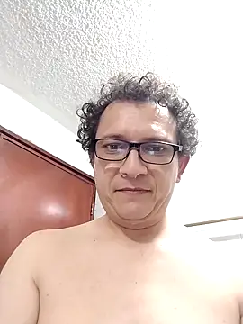 Bombi22 online show from 03/17/25, 07:26