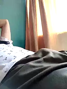 Bombi22 online show from 02/12/25, 06:19