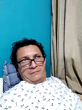 Bombi22 online show from 02/12/25, 05:26