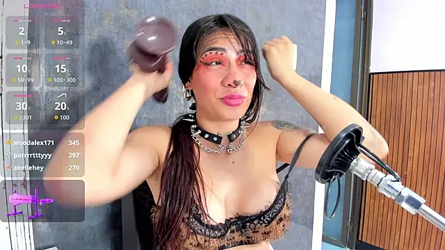 violett collins  online show from 10/31/25, 04:53