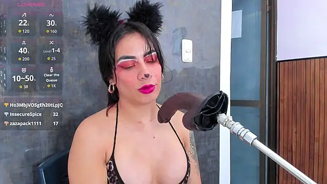 violett collins  online show from 10/19/25, 06:38