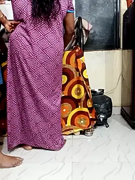 Snapshot of _Hot-Couple chatting on 03/03/25, 08:11 Hot-Couple online show from 03/03/25, 08:11