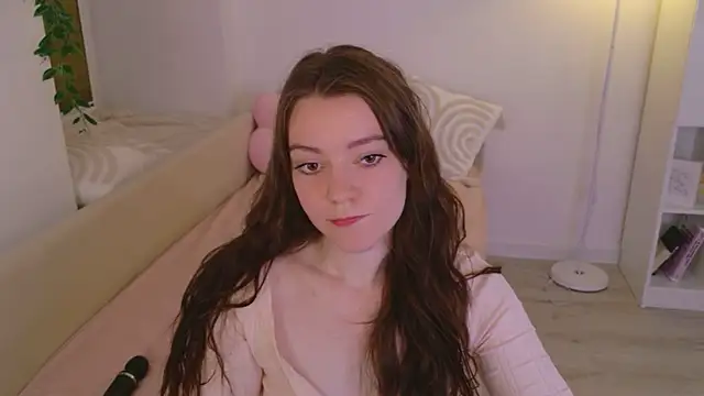 Snapshot of Lana__Cute_ chatting on 07/13/26, 02:27 Lana Cute online show from 07/13/26, 02:27