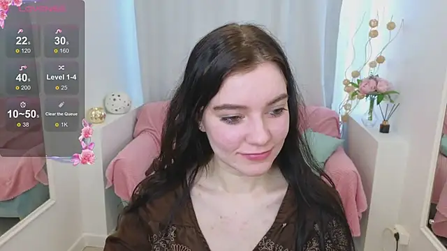 Lana  Cute  online show from 02/21/25, 11:01