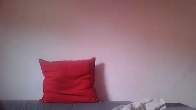 Snapshot of lunaxxxtreme chatting on 02/21/25, 02:16 lunaxxxtreme online show from 02/21/25, 02:16
