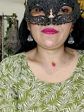 Snapshot of sexy_bhabhi69 chatting on 06/17/26, 09:08 sexy bhabhi69 online show from 06/17/26, 09:08