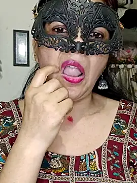 Snapshot of sexy_bhabhi69 chatting on 07/07/26, 09:57 sexy bhabhi69 online show from 07/07/26, 09:57