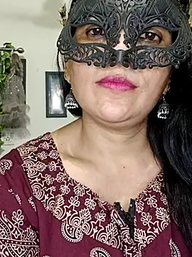 Snapshot of sexy_bhabhi69 chatting on 06/10/26, 09:27 sexy bhabhi69 online show from 06/10/26, 09:27