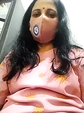 Snapshot of sexy_bhabhi69 chatting on 10/19/25, 05:16 sexy bhabhi69 online show from 10/19/25, 05:16