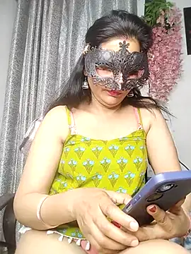 Snapshot of sexy_bhabhi69 chatting on 03/08/25, 07:42 sexy bhabhi69 online show from 03/08/25, 07:42