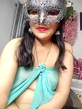 Snapshot of sexy_bhabhi69 chatting on 03/05/25, 07:49 sexy bhabhi69 online show from 03/05/25, 07:49