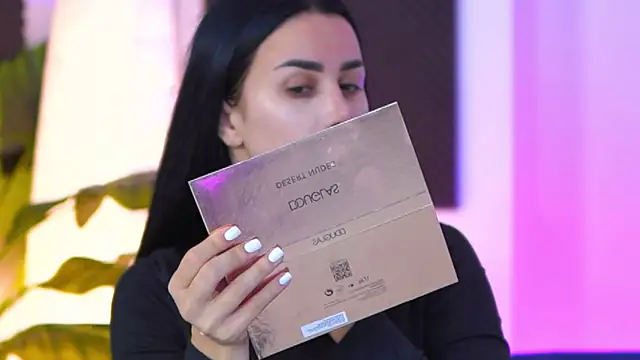 Snapshot of Jenna_Day chatting on 11/10/25, 10:20 Jenna Day online show from 11/10/25, 10:20