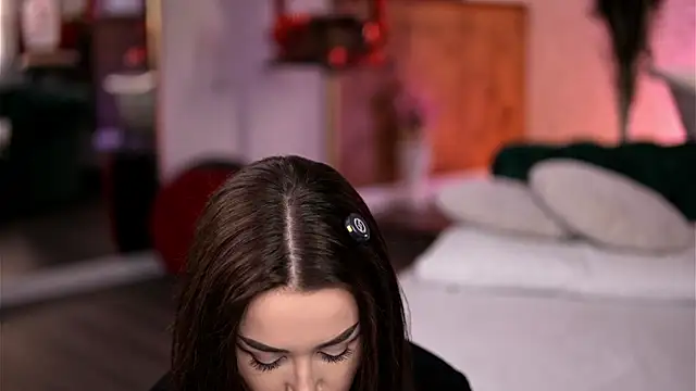 Jenna Day online show from 04/05/26, 07:26