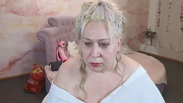 Penelope Pinky online show from 02/09/26, 10:24