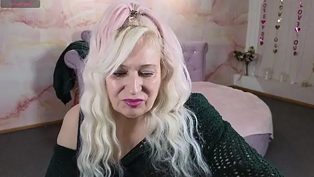 Penelope Pinky online show from 05/12/26, 10:43
