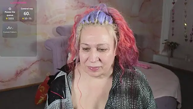 Penelope Pinky online show from 11/29/25, 08:03