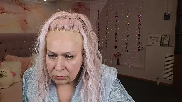 Snapshot of Penelope_Pinky chatting on 02/23/25, 02:25 Penelope Pinky online show from 02/23/25, 02:25