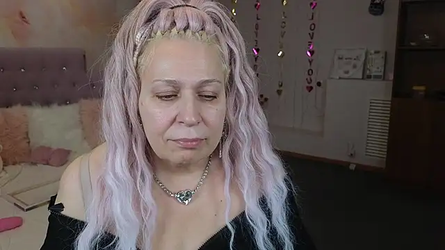 Snapshot of Penelope_Pinky chatting on 02/28/25, 02:09 Penelope Pinky online show from 02/28/25, 02:09