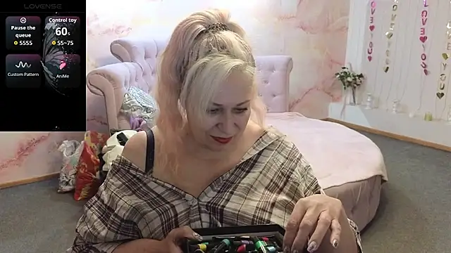 Penelope Pinky online show from 04/14/26, 11:15