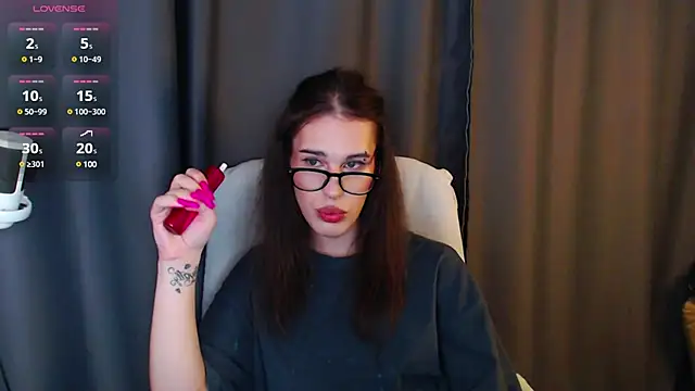 Snapshot of Cassie_Bae chatting on 03/02/25, 08:35 Cassie Bae online show from 03/02/25, 08:35