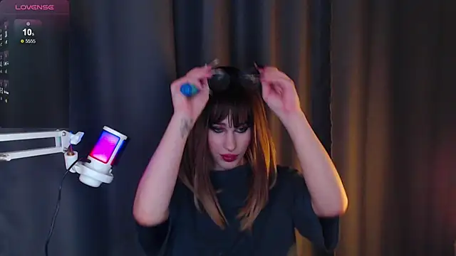 Snapshot of Cassie_Bae chatting on 03/18/25, 12:28 Cassie Bae online show from 03/18/25, 12:28