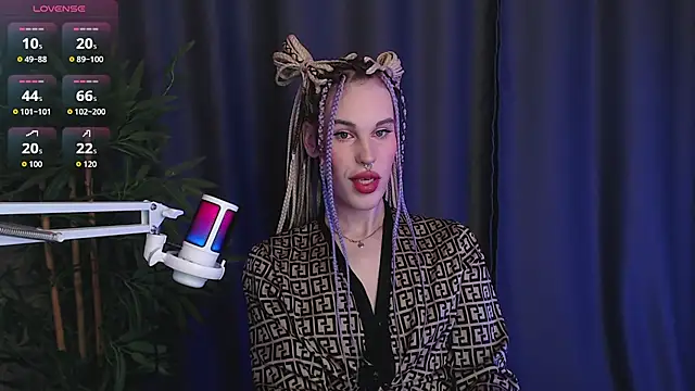 Snapshot of Cassie_Bae chatting on 01/10/26, 11:33 Cassie Bae online show from 01/10/26, 11:33