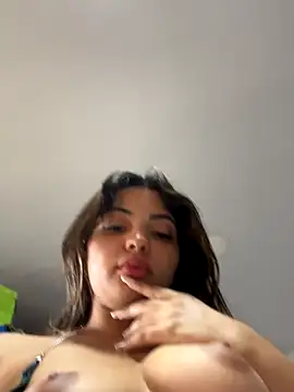 Nicollygriu online show from 11/27/25, 03:45