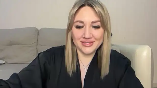 VickyLove047 online show from 05/03/26, 06:51