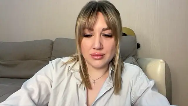 VickyLove047 online show from 04/19/26, 07:20
